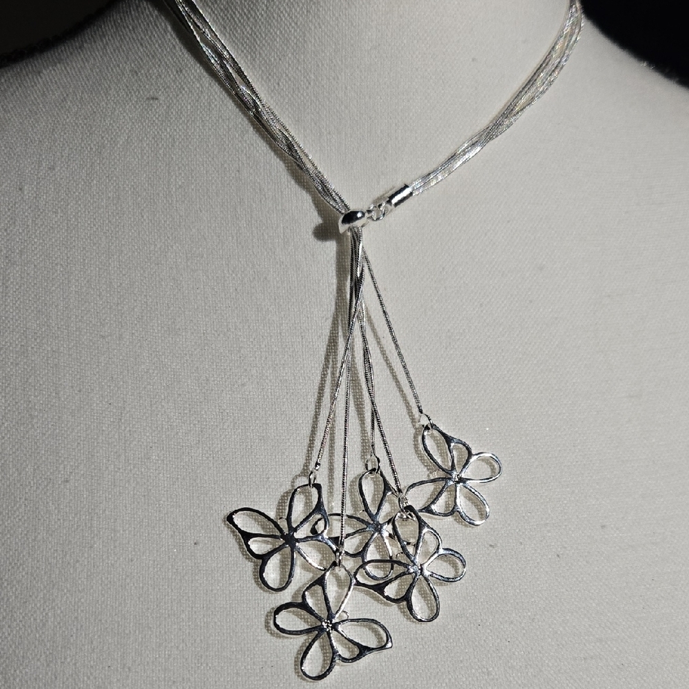 Elegant Silver Butterfly Necklace